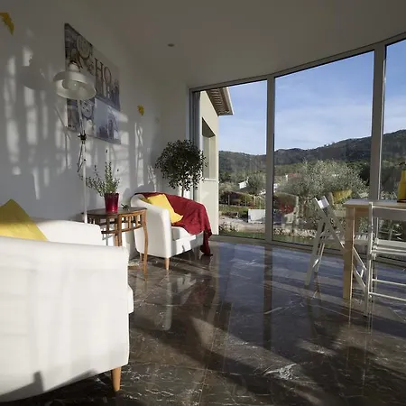 Alojamento de Turismo Rural Casa Dos Aromas Alvados